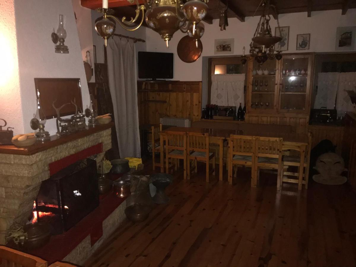 9Mouses Chasiotis Guest House Ampelakia Exterior foto